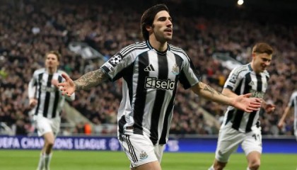 pg模拟器试玩入口-英超6队全部晋级欧冠16强，英超第11成欧冠第1火力